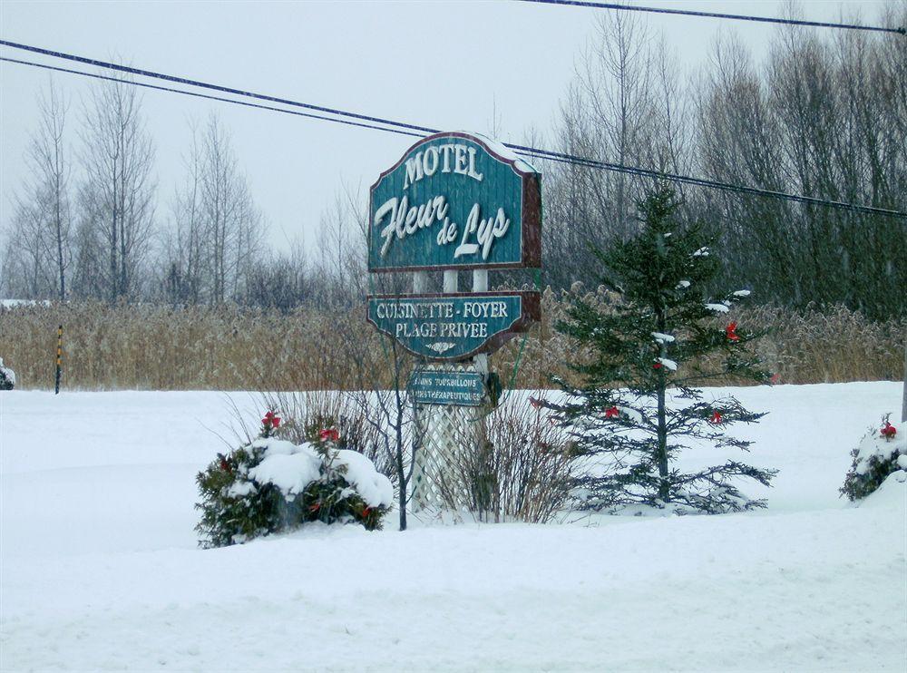 Motel Fleur De Lys Magog Exterior foto